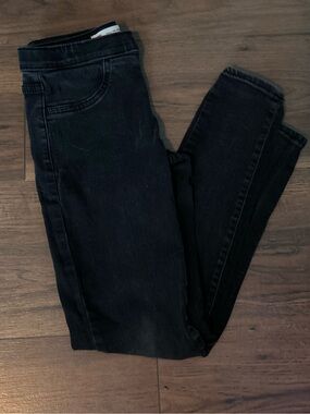 5 for $20! Girls black Skinny Jeans